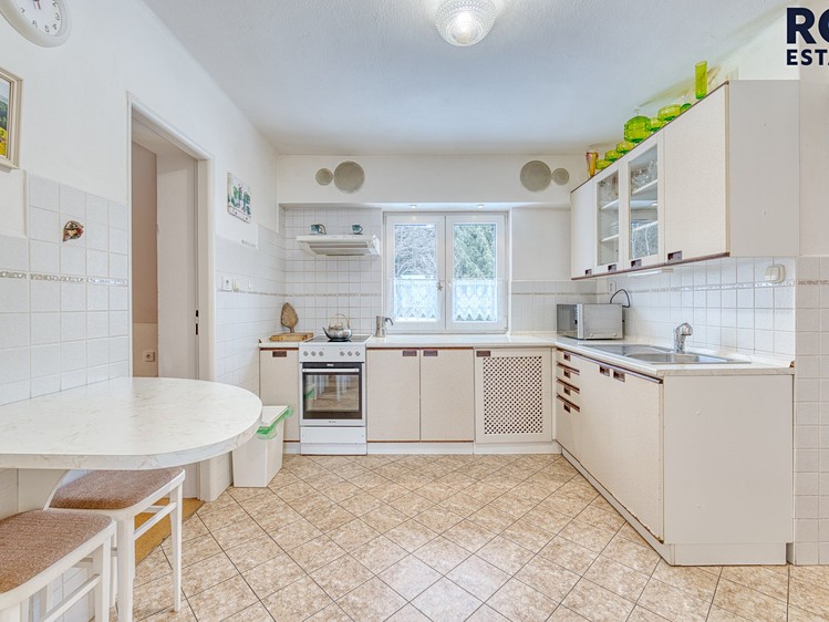 Prodej komerčního prostoru, 575 m² (42 z 50)