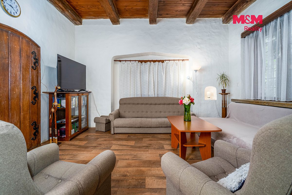 Prodej rodinného domu 230 m², pozemek 3173 m² – fotografie 4