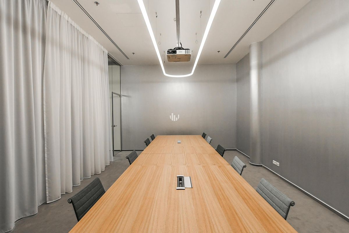 Pronájem kanceláře 200 m² – fotografie 4