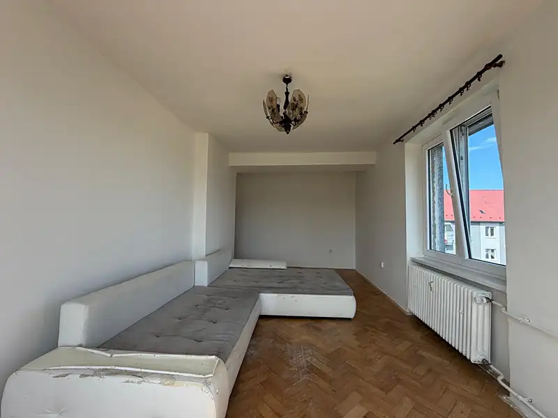 Pronájem bytu 2+1 52 m², Jirkov – náhled fotky 2