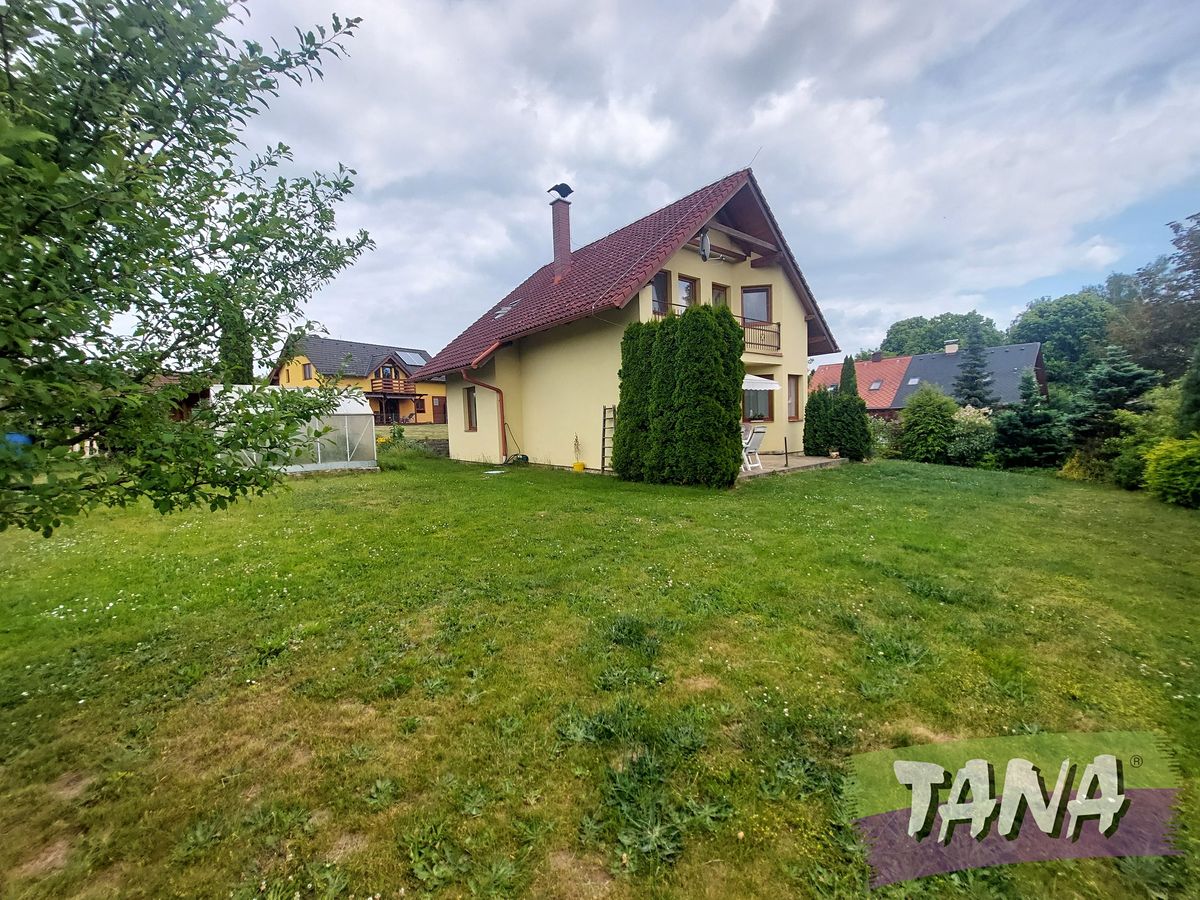 Prodej rodinného domu 138 m², pozemek 681 m² – fotografie 5
