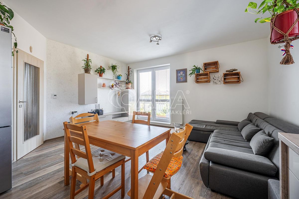 Pronájem bytu 3+kk 67 m² – fotografie 3