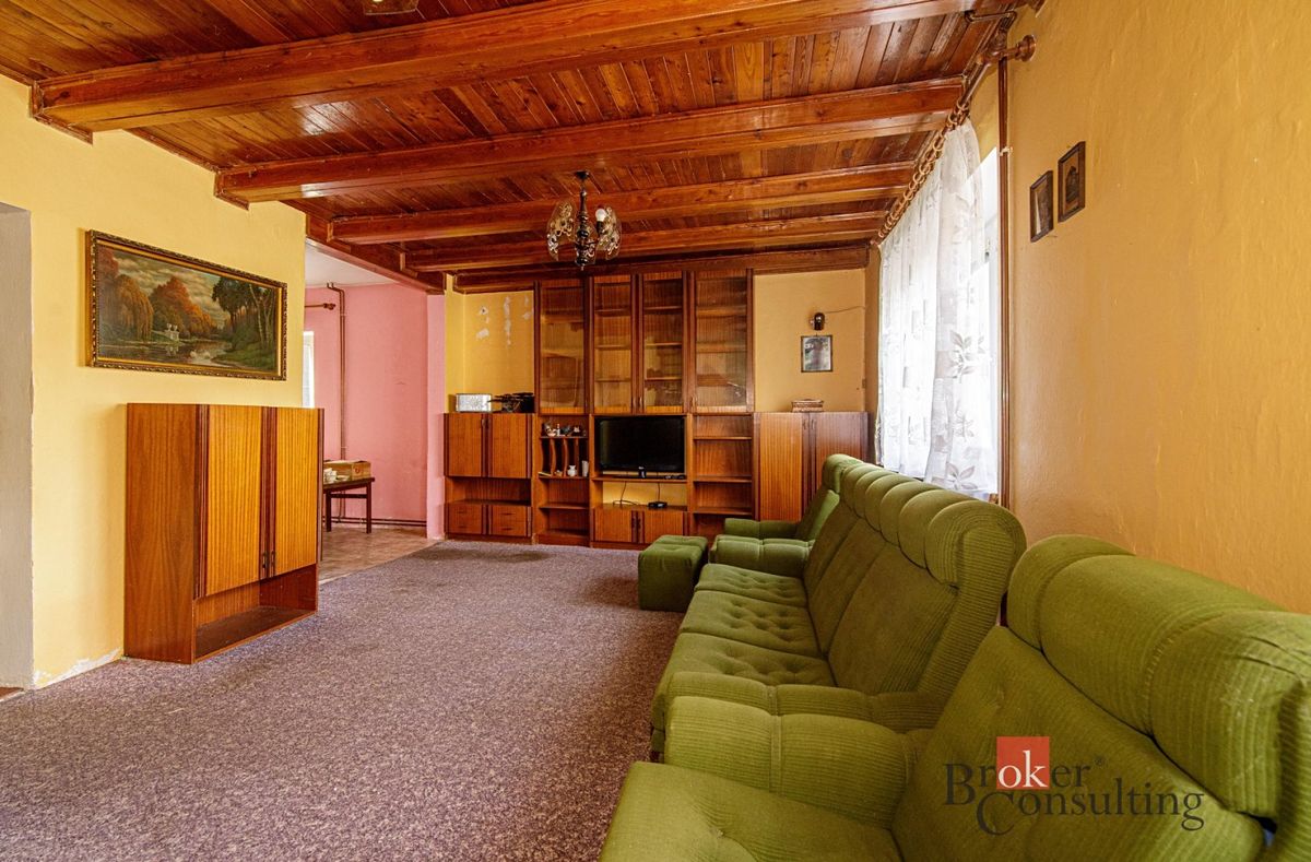 Prodej rodinného domu 161 m², pozemek 1012 m² – fotografie 4