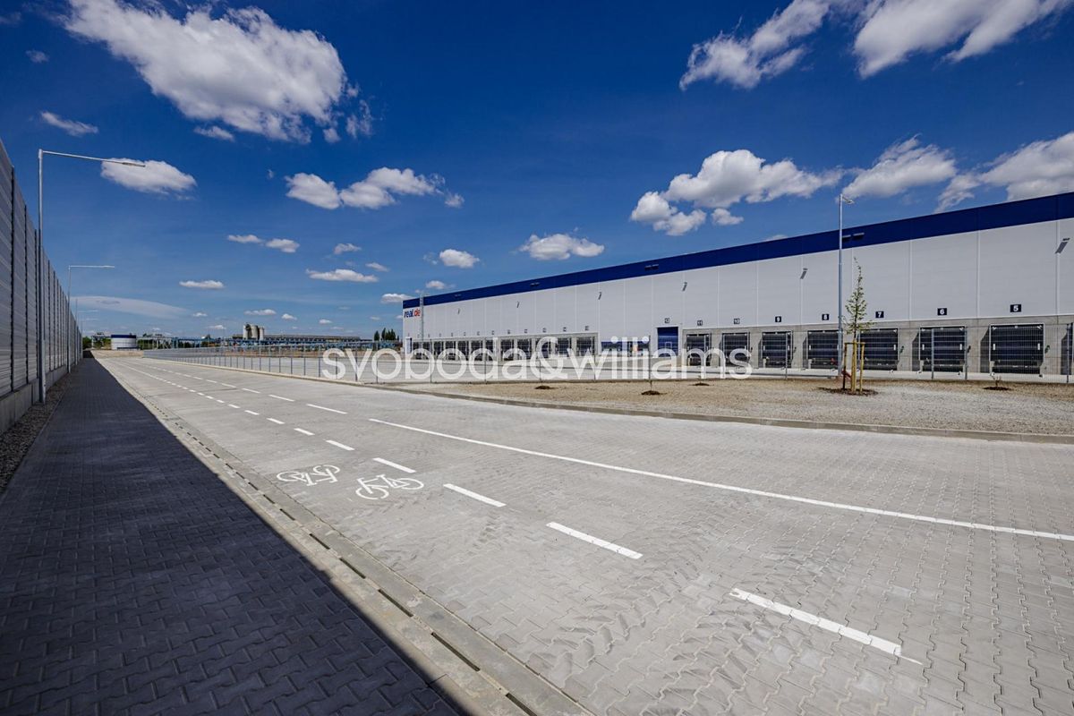 Pronájem skladového prostoru 5000 m² – fotografie 3