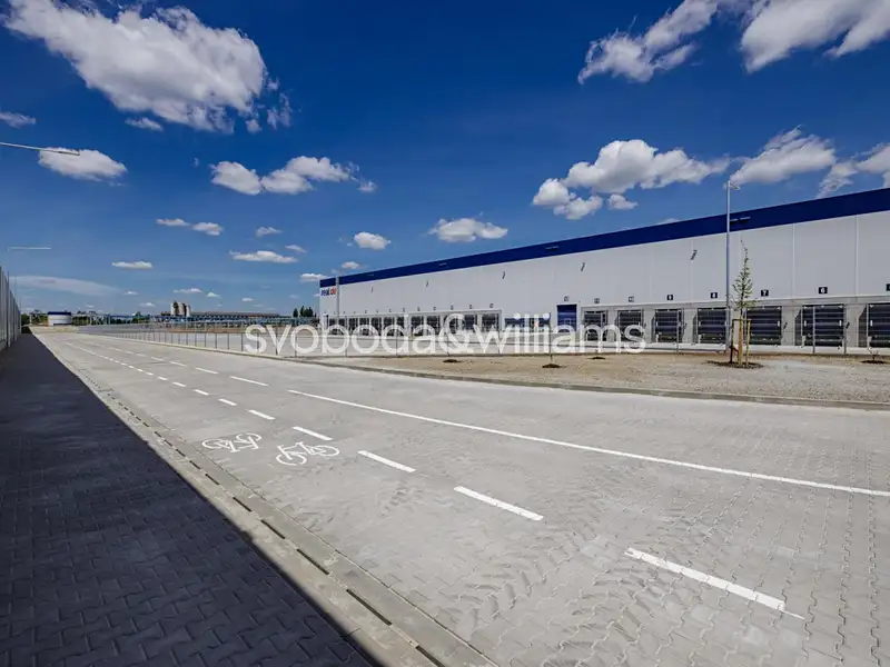 Pronájem skladového prostoru 5000 m², Cheb – náhled fotky 3