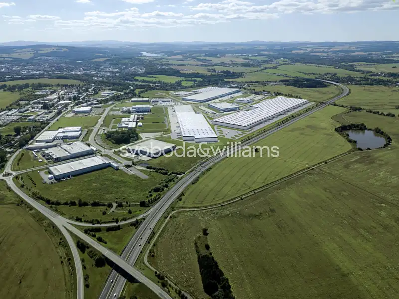 Pronájem skladového prostoru 7760 m², Cheb – náhled fotky 1