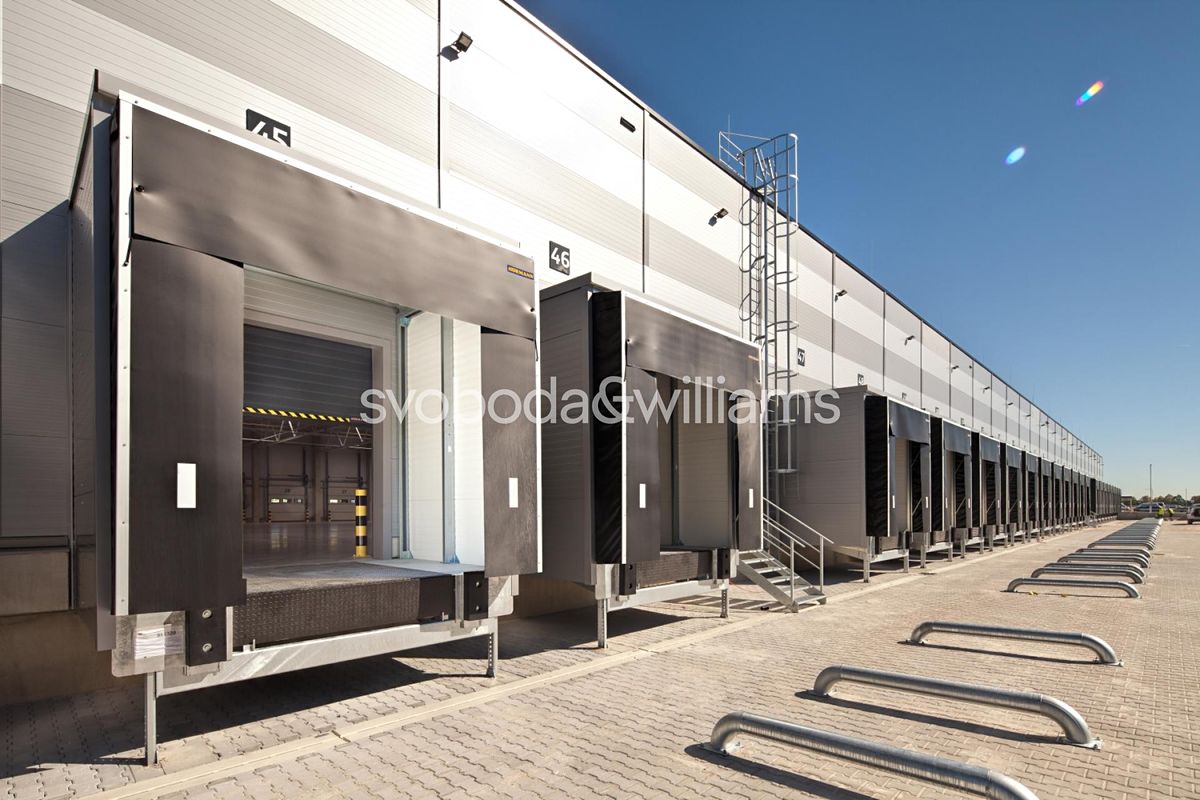 Pronájem výrobní haly, prostoru 7938 m² – fotografie 2