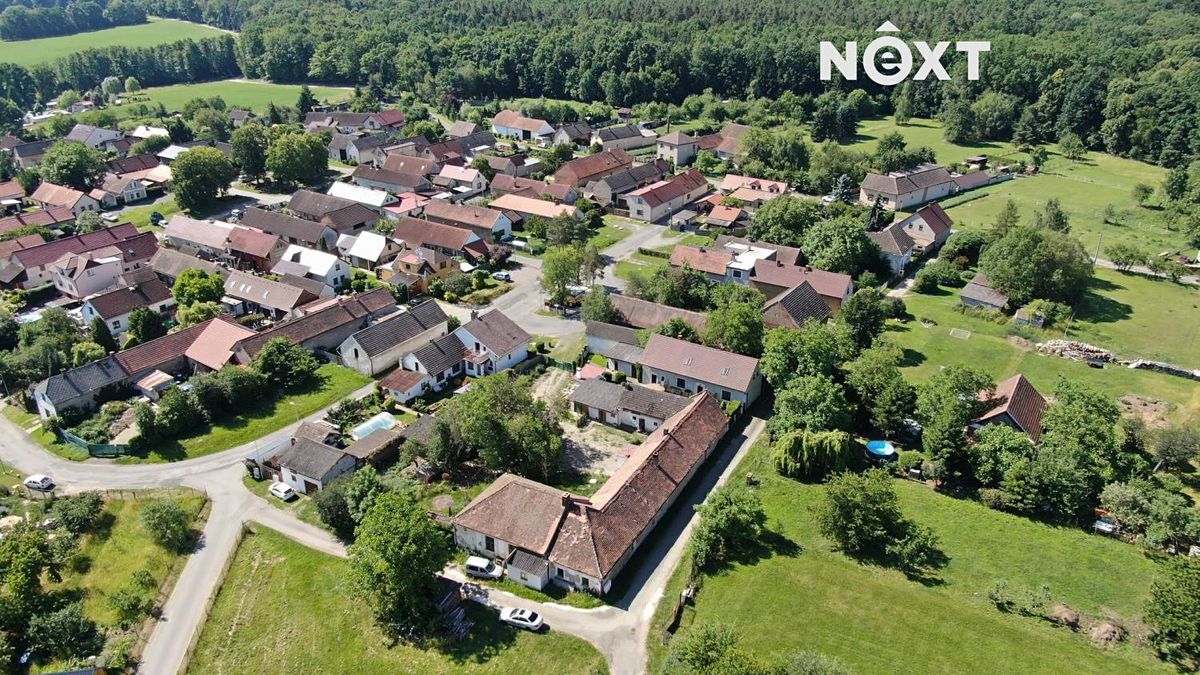 Prodej rodinného domu 250 m², pozemek 1579 m²