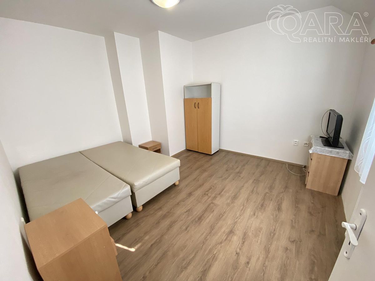 Pronájem bytu 1+1 32 m² – fotografie 3