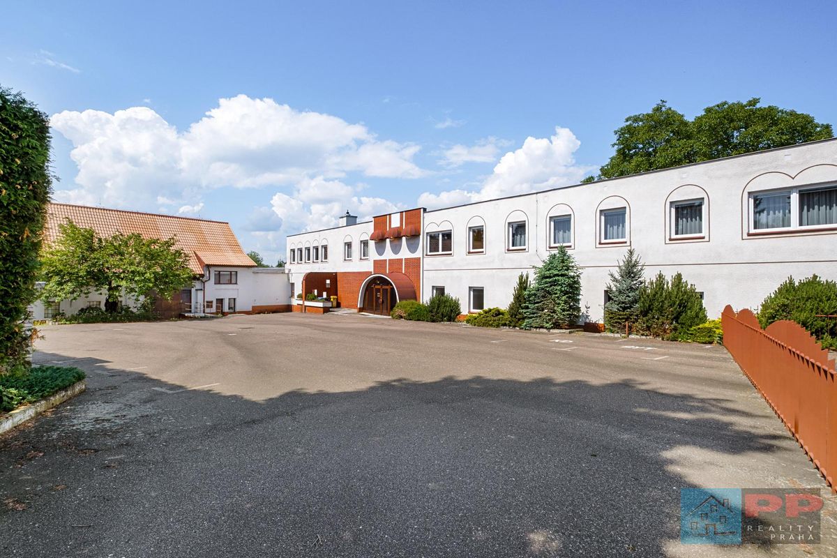 Prodej výrobní haly, prostoru 941 m² – fotografie 2