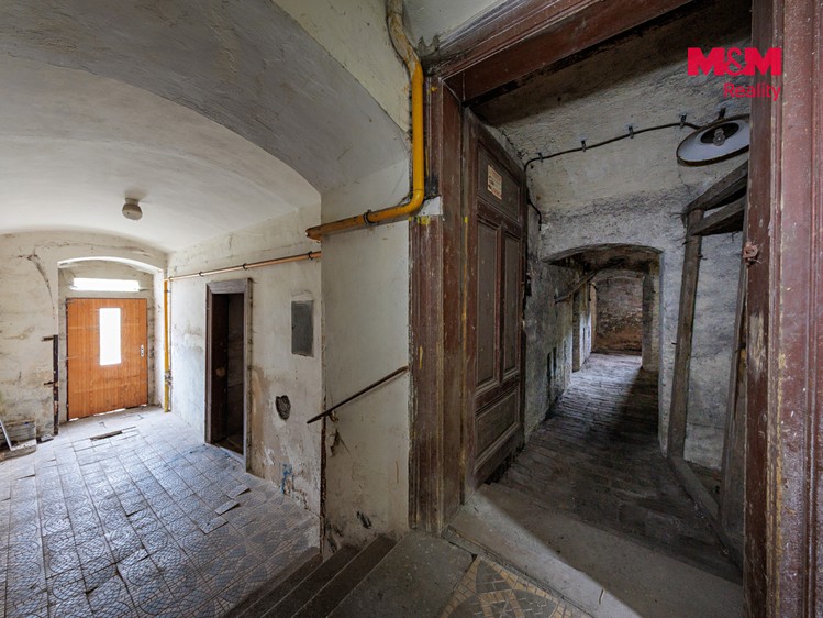 Комерційне приміщення на продаж, 587 м² (17 з 24)