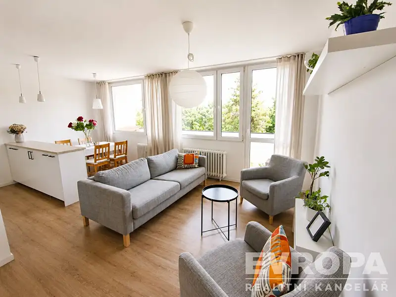 Prodej bytu 3+kk 66 m², Praha – náhled fotky 1