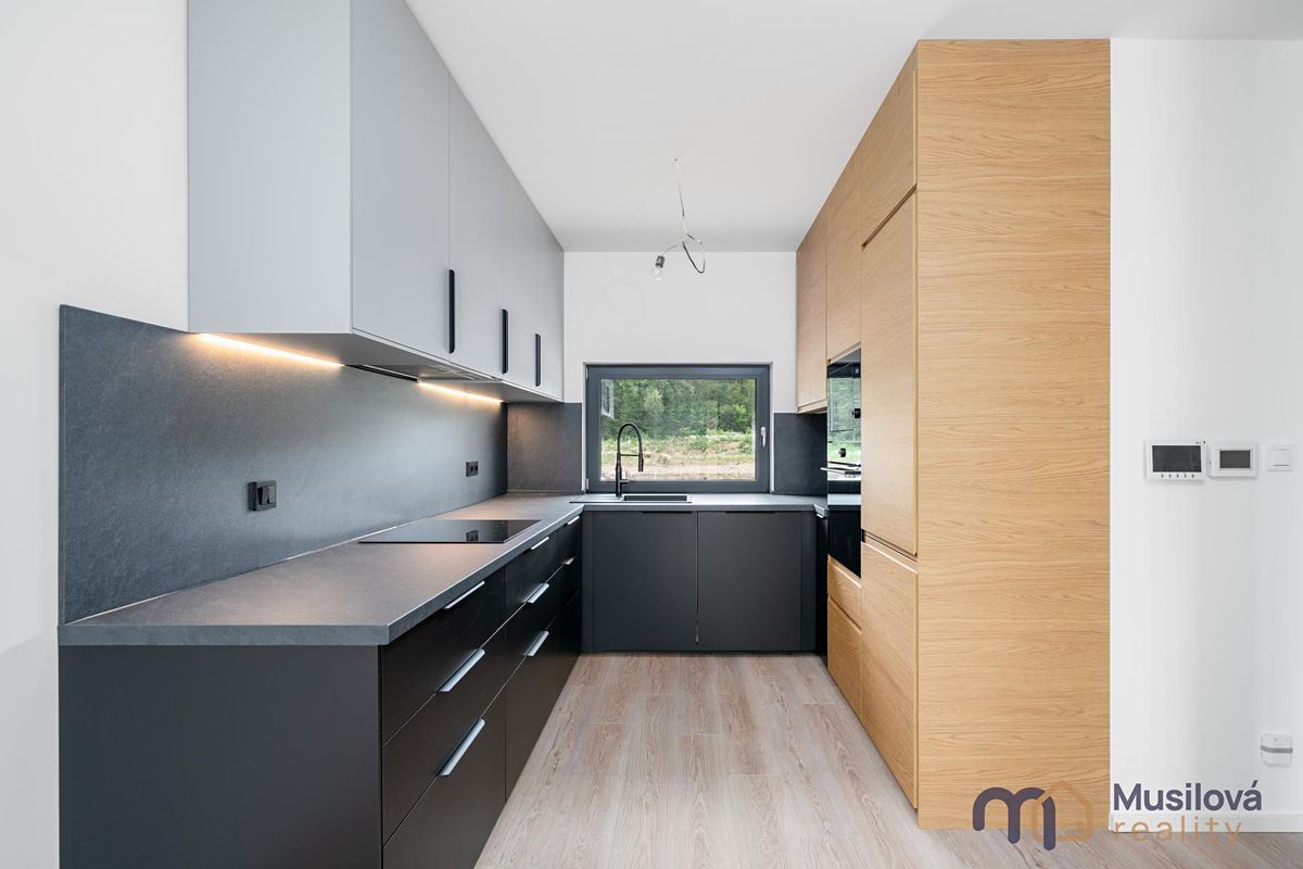 Pronájem rodinného domu 92 m², pozemek 384 m²