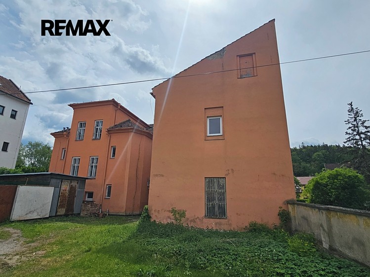 Комерційне приміщення на продаж, 890 м² (11 з 14)