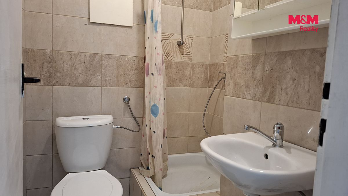 Pronájem bytu 2+kk 40 m² – fotografie 3