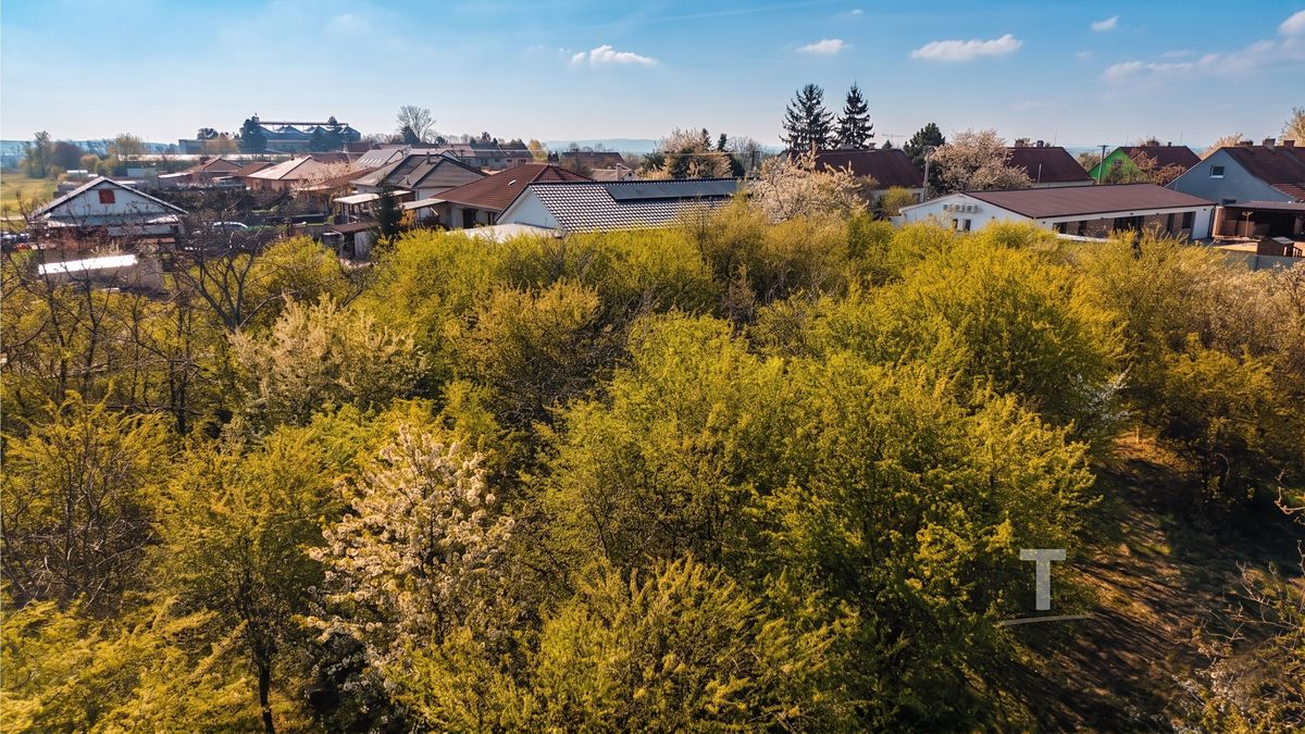 Prodej stavebního pozemku 940 m² – fotografie 5