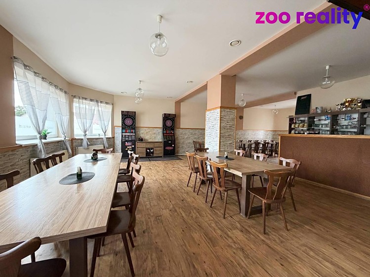 Комерційне приміщення на продаж, 180 м² (2 з 19)