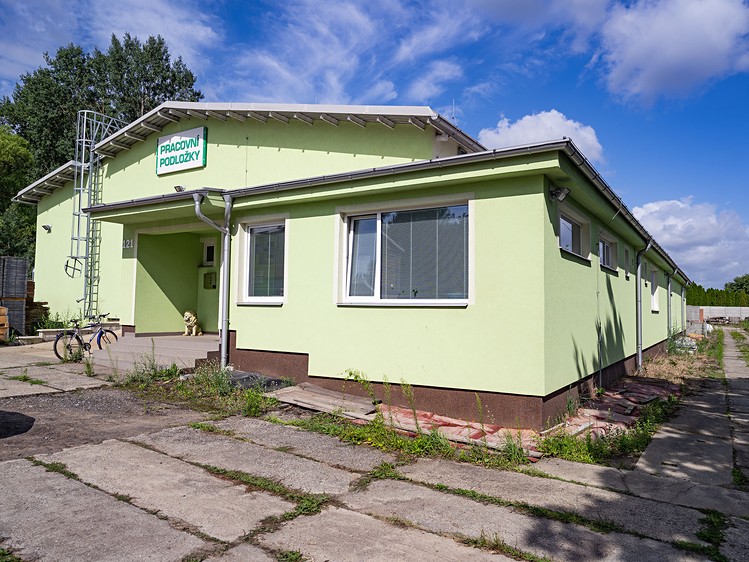 Комерційне приміщення на продаж, 1 650 м² (4 з 24)