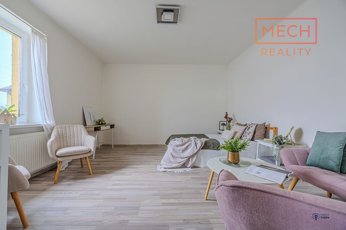 Pronájem bytu 2+kk 52 m² – fotografie 2