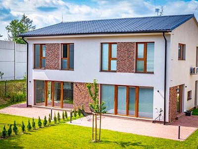 Pronájem  rodinného domu 127 m², pozemek 348 m²