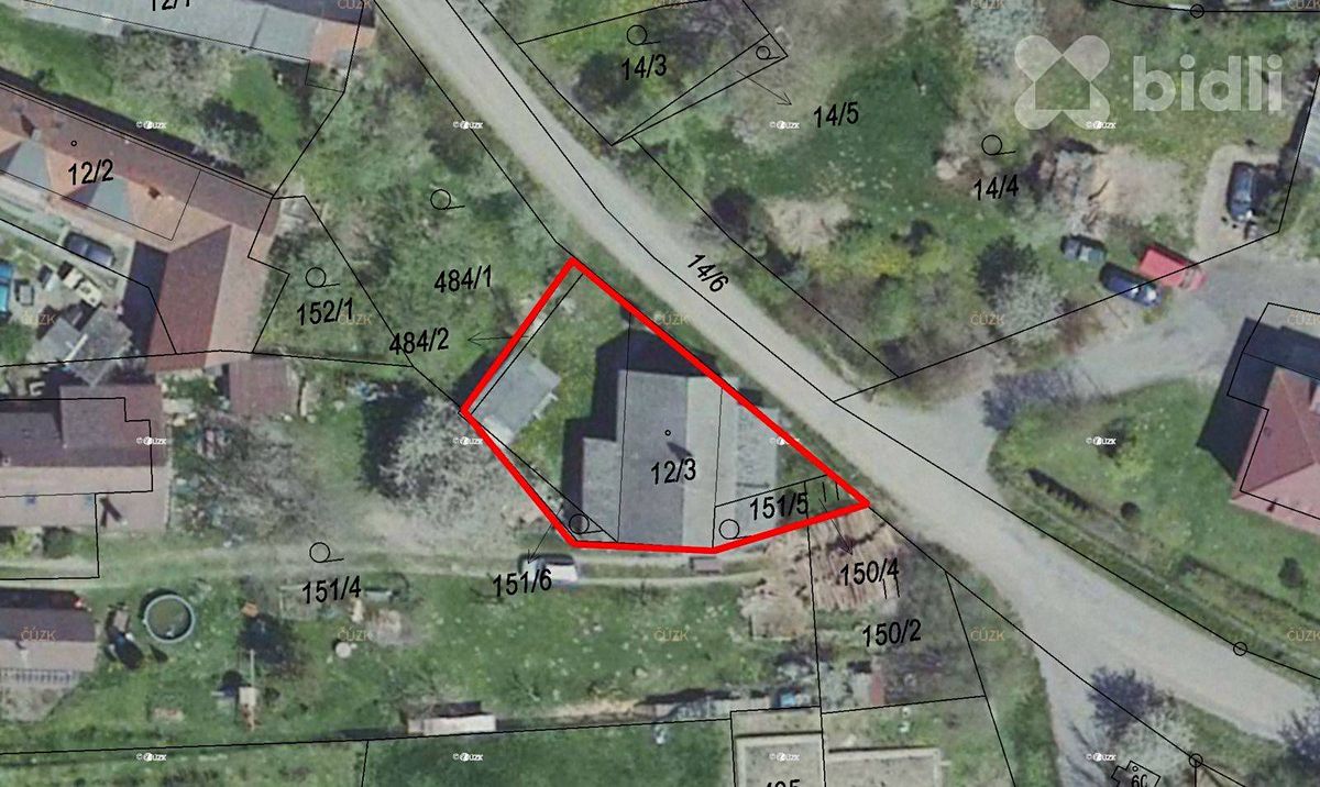 Prodej rodinného domu 140 m², pozemek 342 m² – fotografie 2