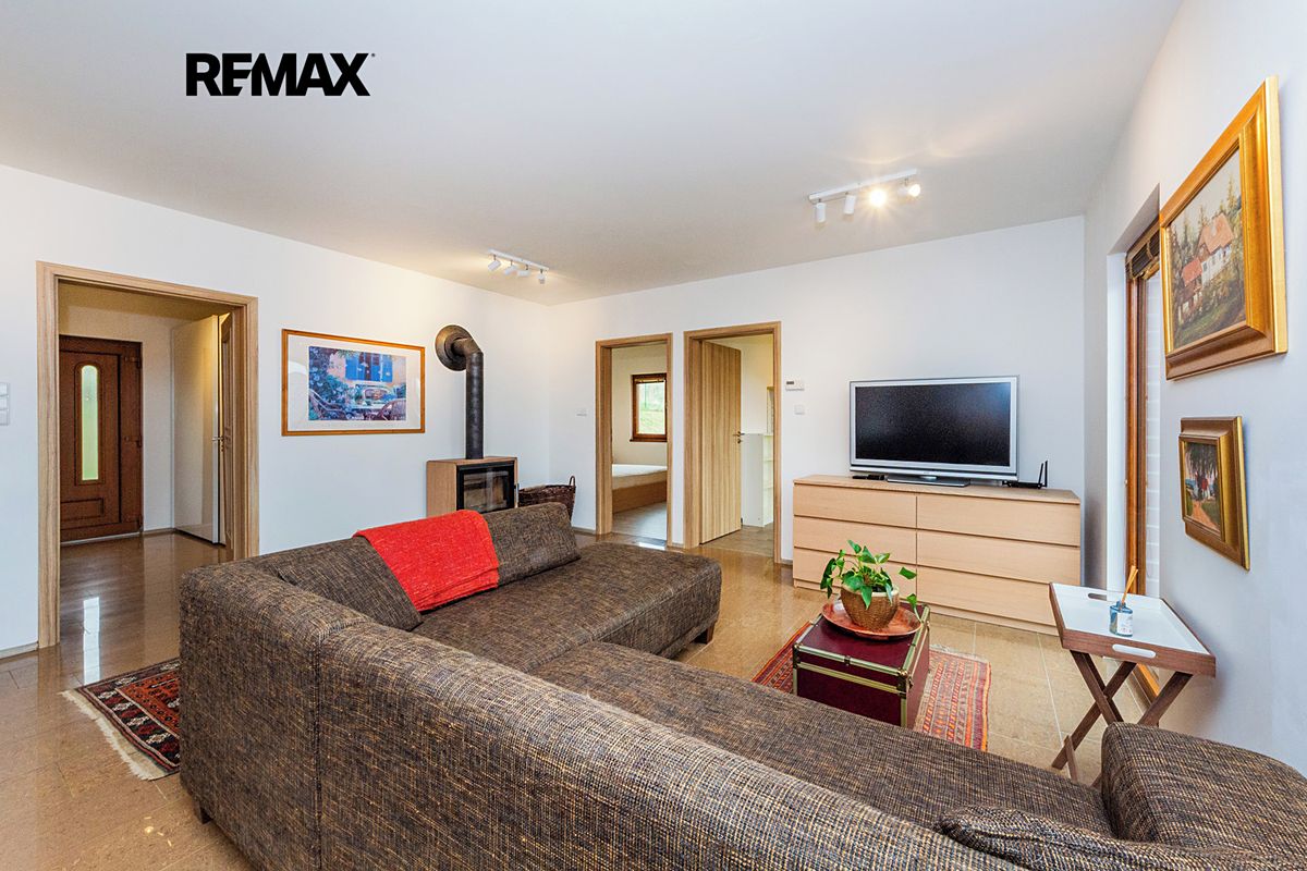 Prodej rodinného domu 112 m², pozemek 1325 m² – fotografie 4