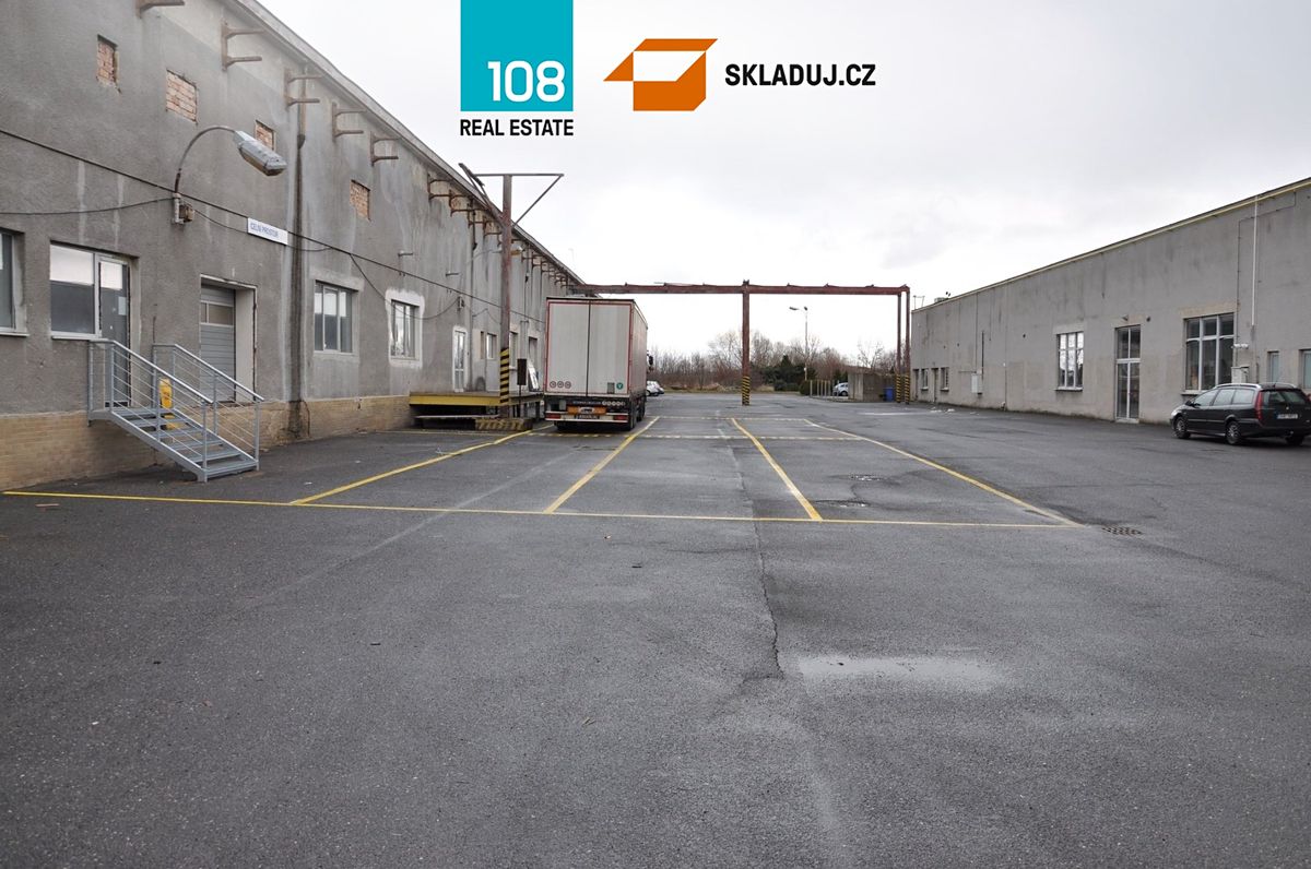 Pronájem skladového prostoru 1300 m²