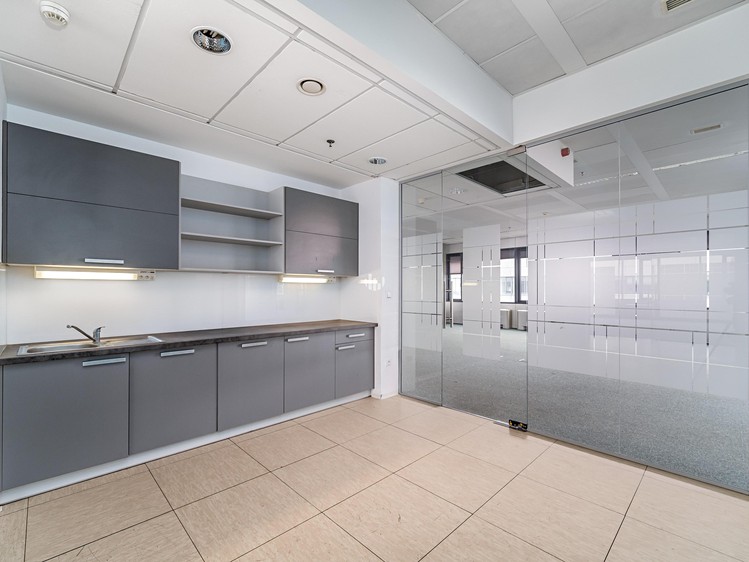 Комерційне приміщення в оренду, 322 м² (4 з 10)