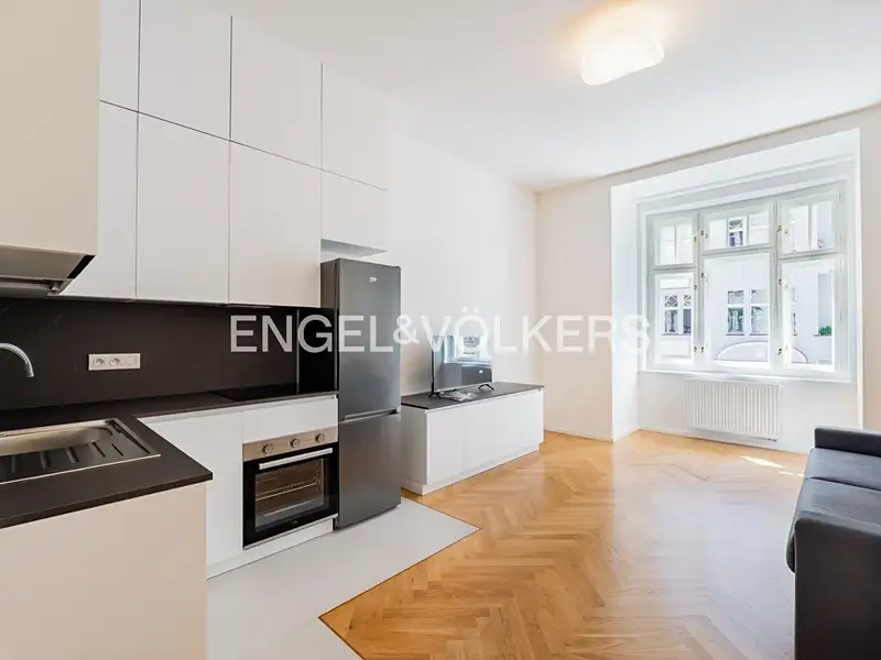 Pronájem bytu 2+kk 56 m², Praha – náhled fotky 1