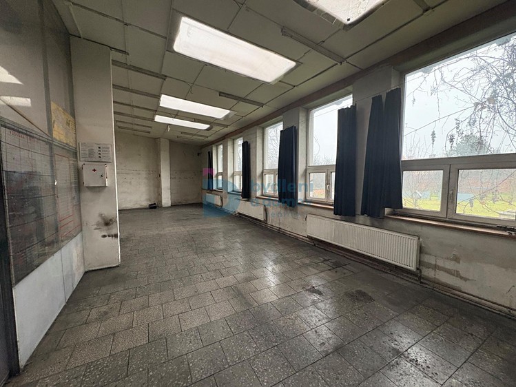 Комерційне приміщення на продаж, 416 м² (32 з 34)
