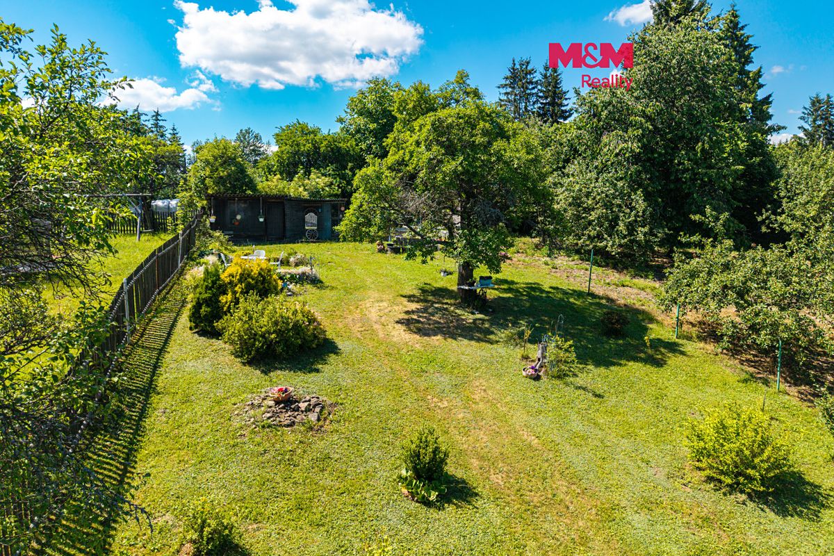 Prodej zahrady 878 m², Bochov – fotka 1 z 3