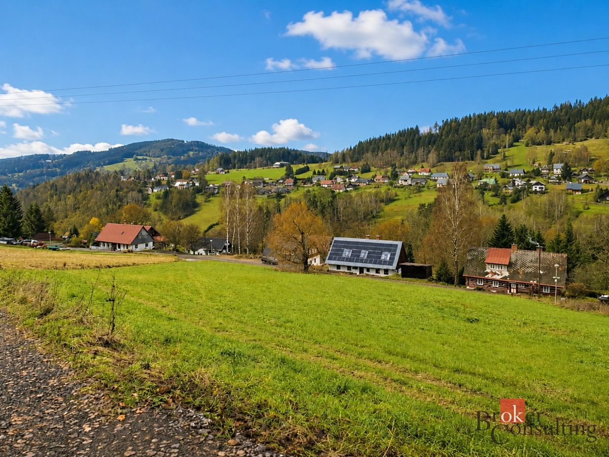 Prodej stavebního pozemku 4354 m² – fotografie 2