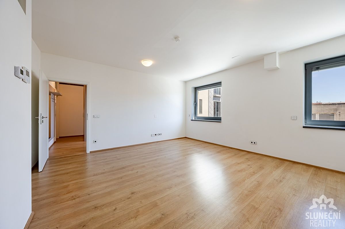 Pronájem bytu 3+kk 60 m² – fotografie 5