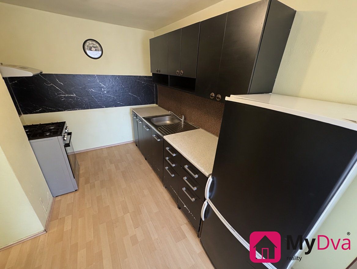 Prodej rodinného domu 100 m², pozemek 1356 m² – fotografie 3