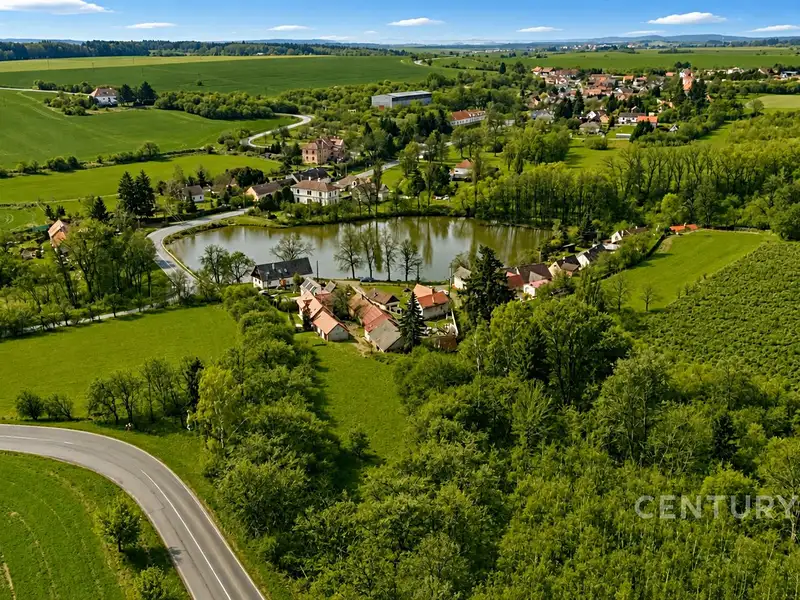 Prodej stavebního pozemku 3207 m², Všesulov – náhled fotky 3
