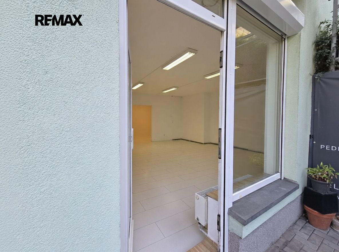 Prodej obchodního prostoru 62 m² – fotografie 3