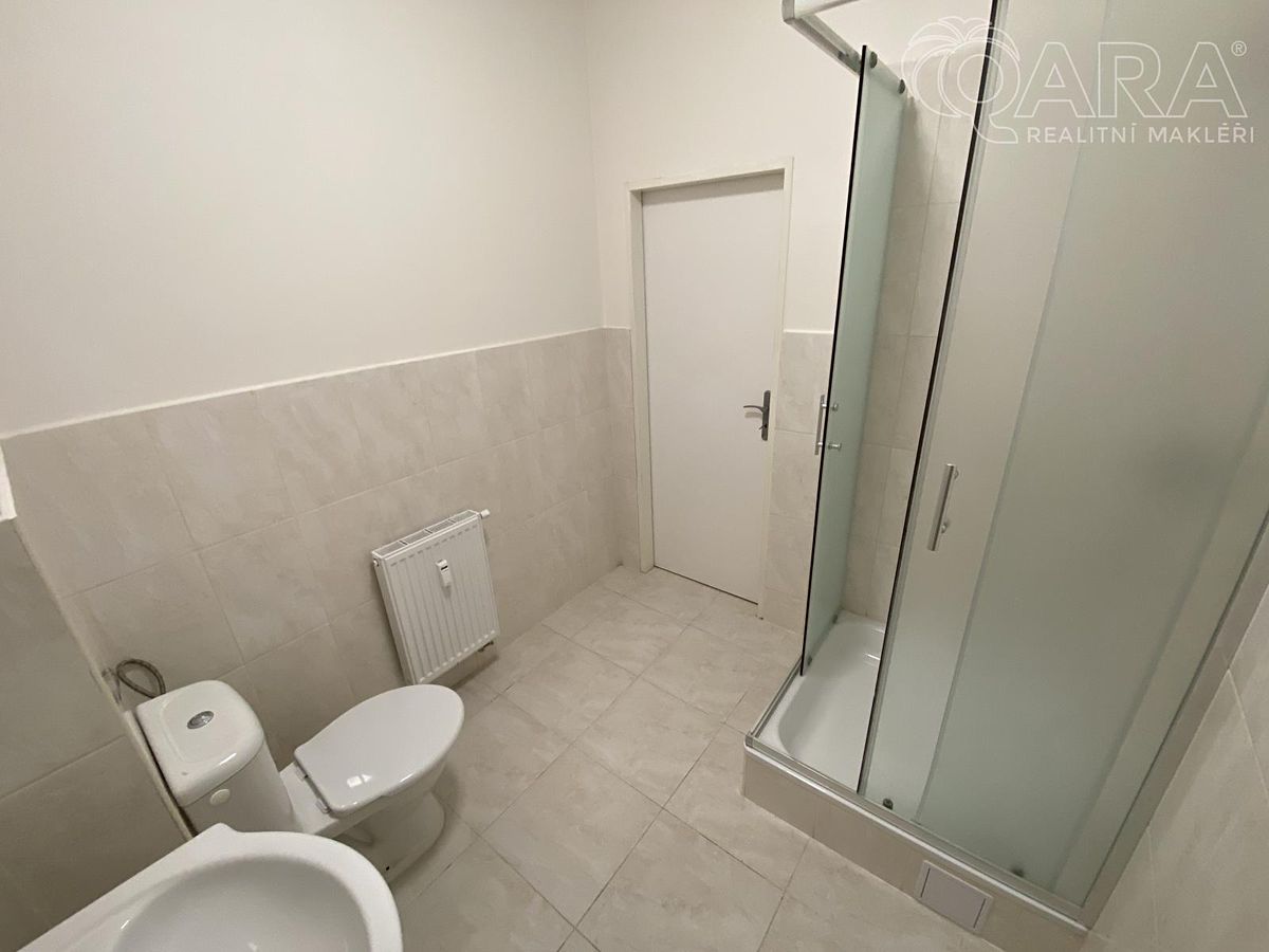 Pronájem bytu 3+kk 85 m² – fotografie 4