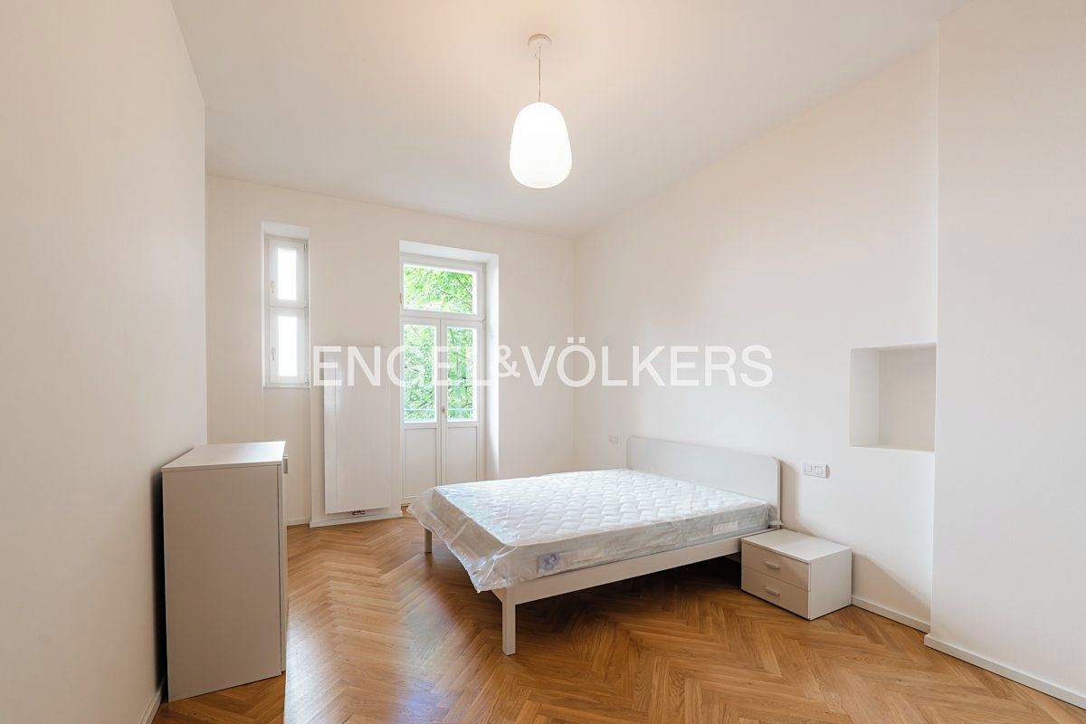 Pronájem bytu 2+kk 56 m² – fotografie 4
