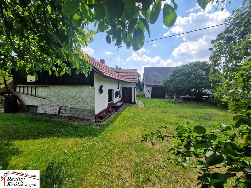 Prodej rodinného domu 135 m², pozemek 1350 m² – fotografie 4