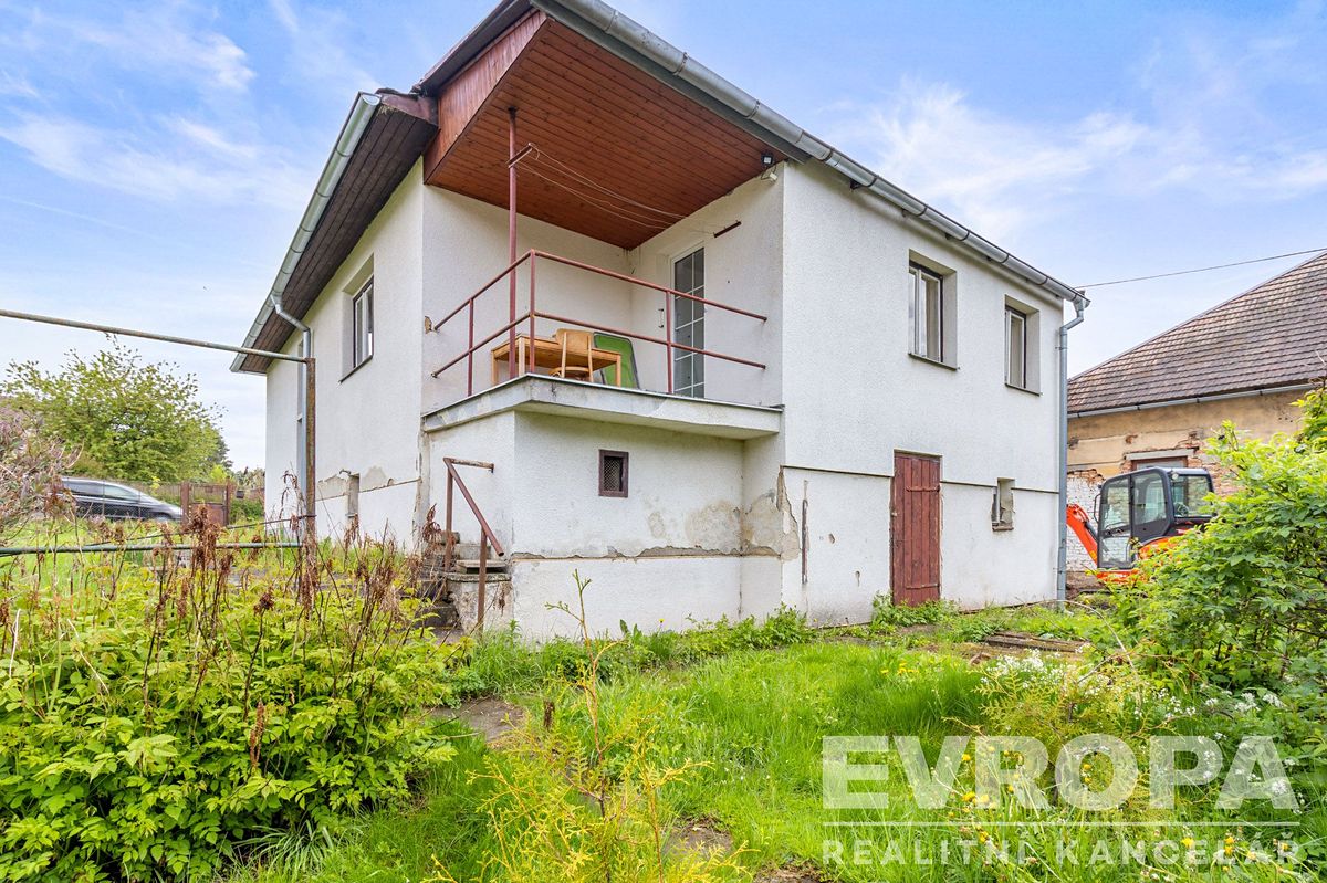 Prodej vily 144 m², pozemek 799 m² – fotografie 4
