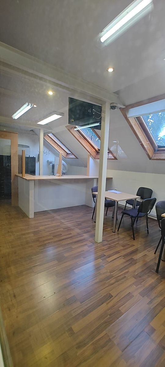 Pronájem obchodního prostoru 31 m² – fotografie 4