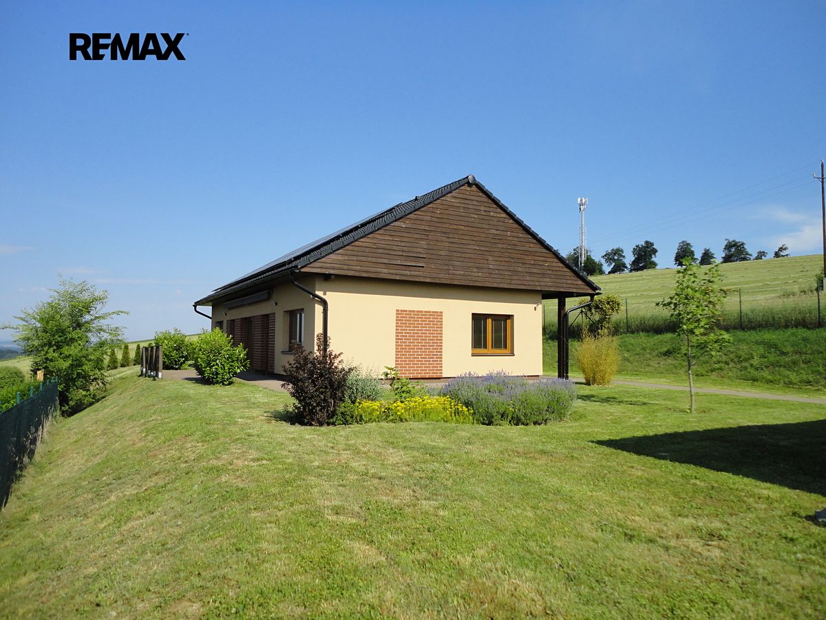 Prodej rodinného domu 112 m², pozemek 1325 m²