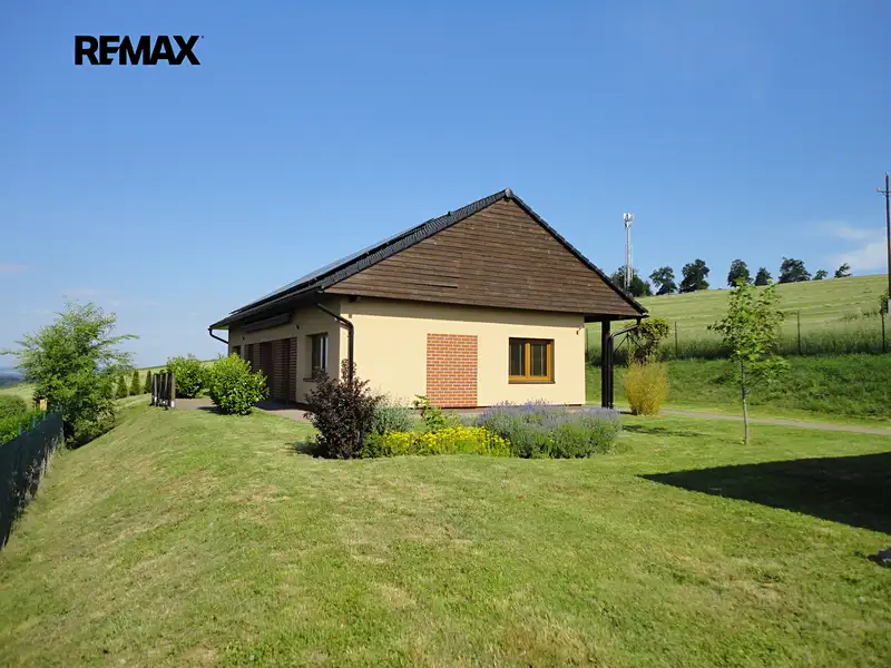 Prodej rodinného domu 112 m², pozemek 1325 m², Soběhrdy – náhled fotky 1