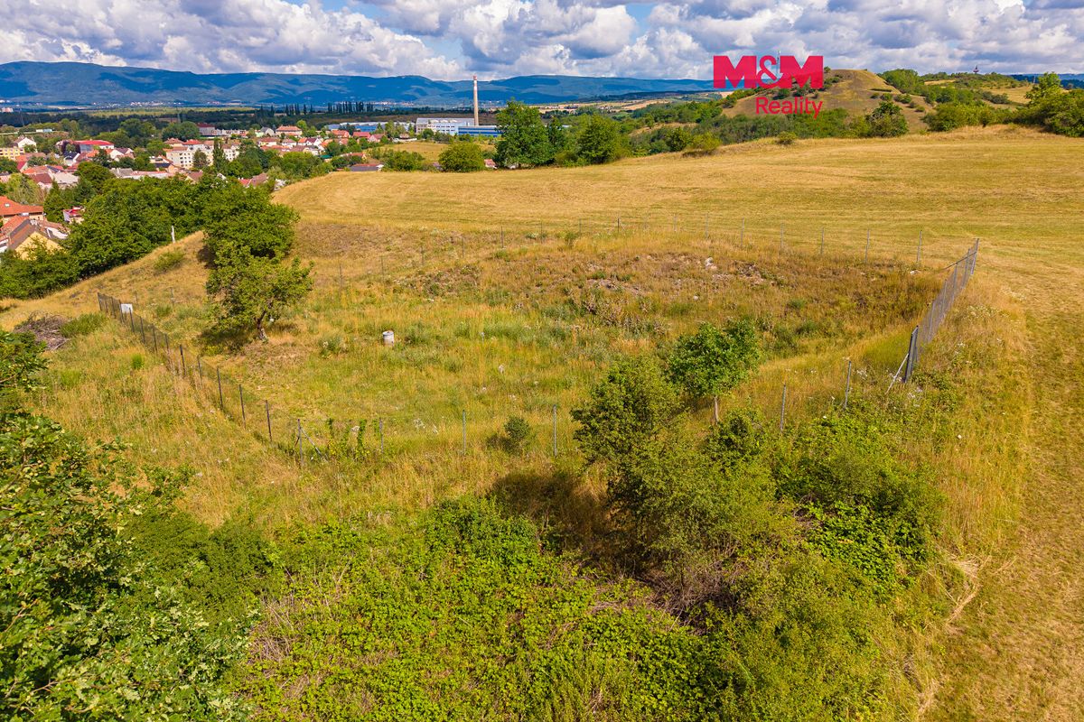 Prodej stavebního pozemku 1184 m², Hostomice – fotka 1 z 3