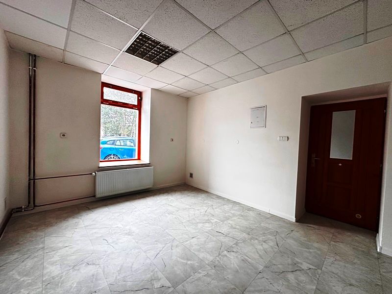 Pronájem obchodního prostoru 22 m² – fotografie 2