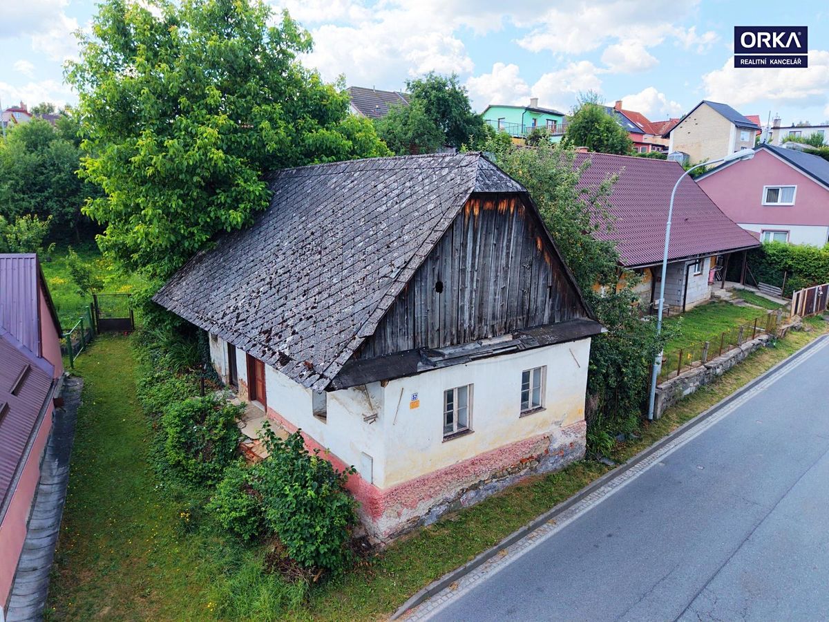 Prodej rodinného domu 45 m², pozemek 851 m²