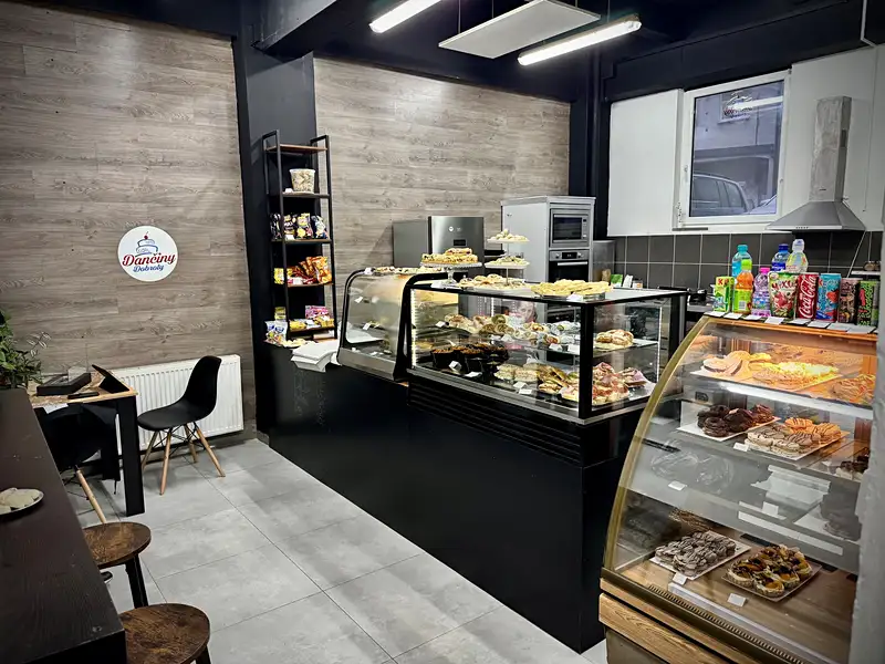 Pronájem výrobní haly, prostoru 607 m², Nový Bor – náhled fotky 3