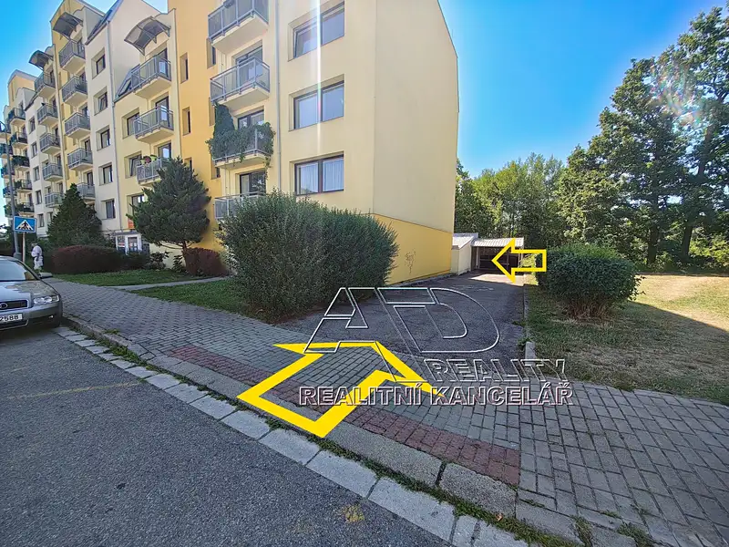 Prodej garážového stání 13 m², České Budějovice – náhled fotky 3