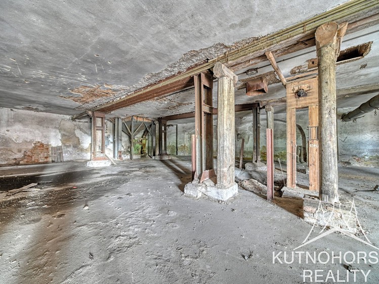 Комерційне приміщення на продаж, 378 м² (21 з 30)