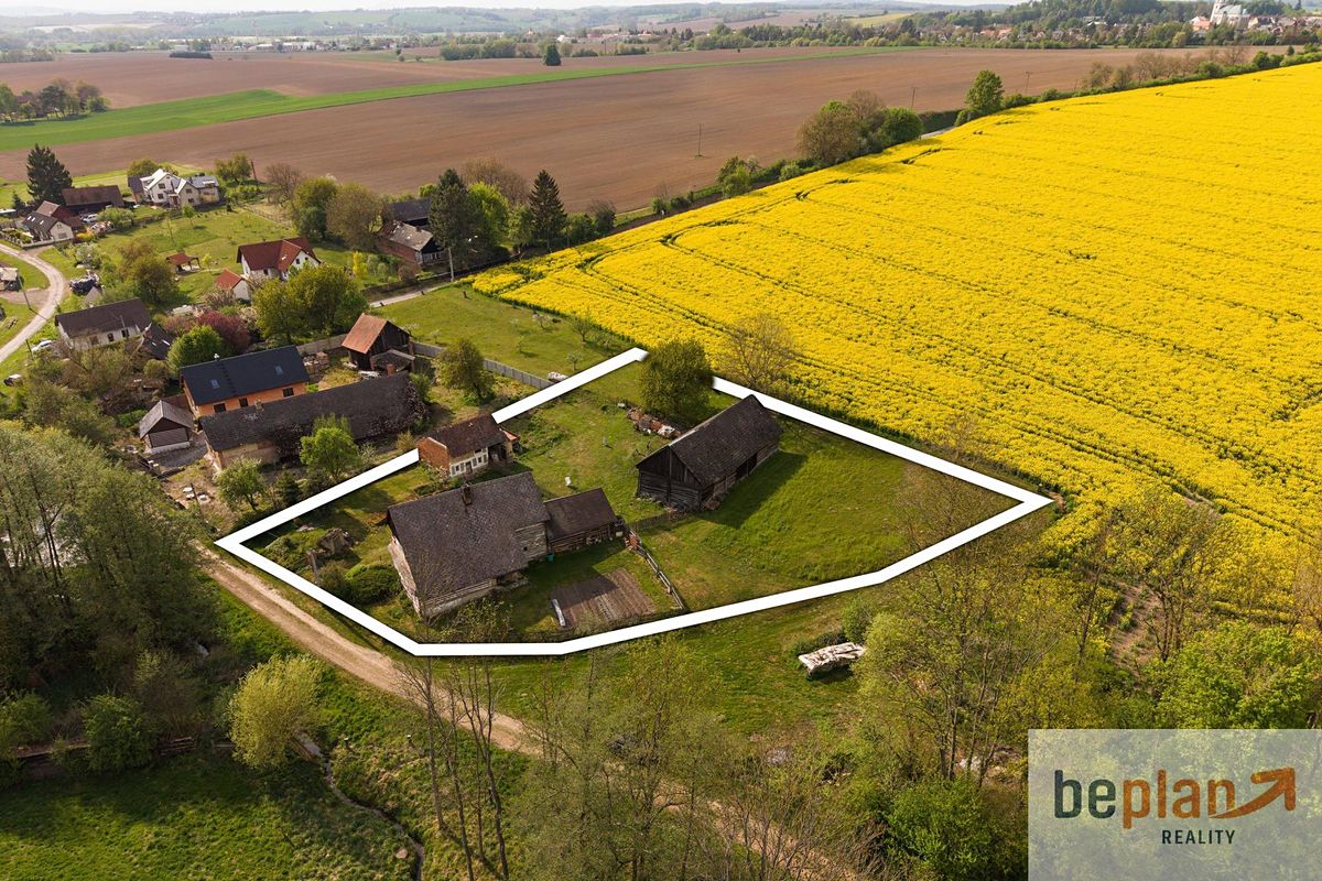 Prodej stavebního pozemku 1200 m² – fotografie 3